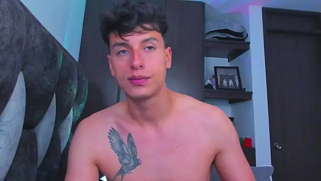 Snapshot of I_Gabriel chatting on 01/23/25, 12:04 I Gabriel online show from 01/23/25, 12:04