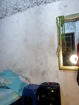 Snapshot of SexyFriends_ chatting on 10/18/25, 03:42 SexyFriends online show from 10/18/25, 03:42