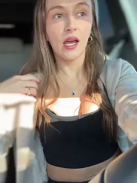 lunagirl13 online show from 11/21/25, 06:17