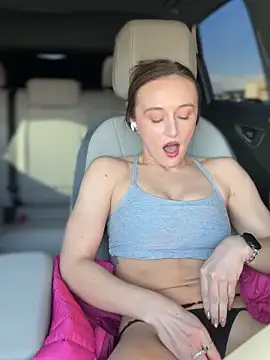 lunagirl13 online show from 12/04/25, 07:00