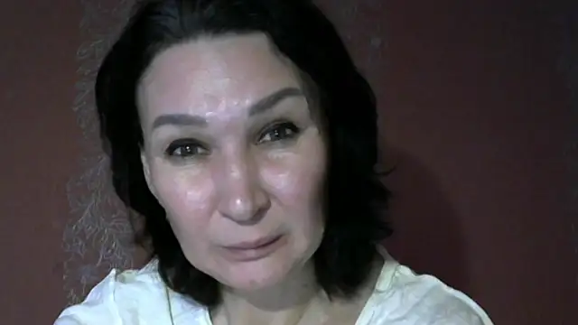 PrettyAndWild online show from 10/24/25, 03:41