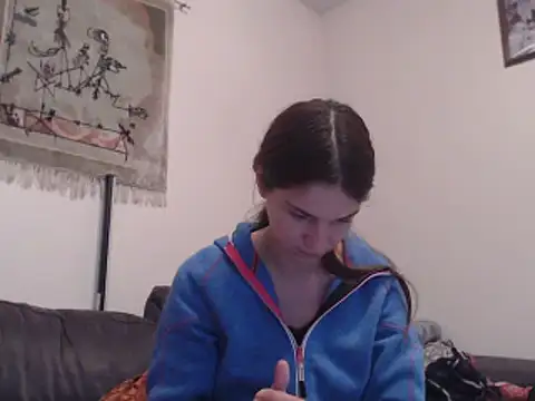 Geile-Luna online show from 10/22/25, 04:51