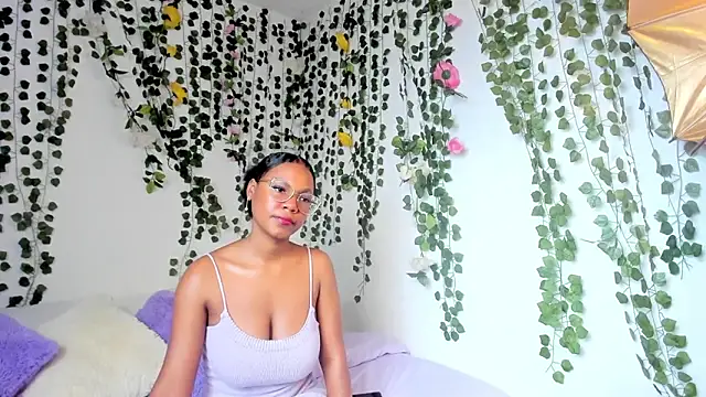 violeta milleer online show from 02/05/25, 05:09