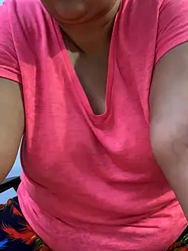 Snapshot of Preet_Kaur_69 chatting on 10/04/25, 04:27 Preet Kaur 69 online show from 10/04/25, 04:27