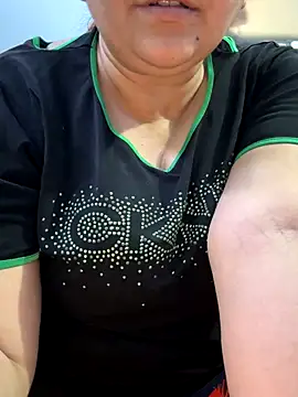 Snapshot of Preet_Kaur_69 chatting on 10/23/25, 12:04 Preet Kaur 69 online show from 10/23/25, 12:04