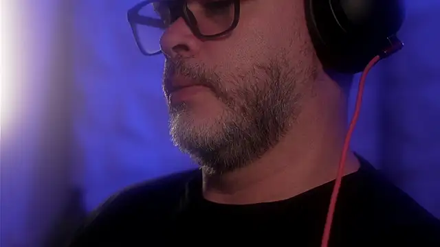 Sanders White online show from 10/15/25, 03:28