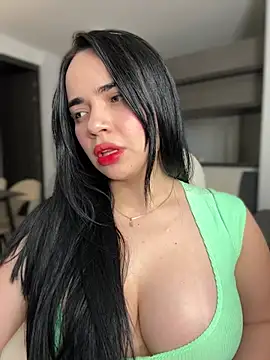 Snapshot of GeorginaJones chatting on 01/22/25, 04:44 GeorginaJones online show from 01/22/25, 04:44