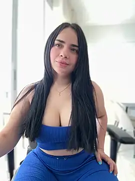 Snapshot of GeorginaJones chatting on 02/19/25, 09:03 GeorginaJones online show from 02/19/25, 09:03