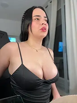 Snapshot of GeorginaJones chatting on 03/01/25, 02:15 GeorginaJones online show from 03/01/25, 02:15