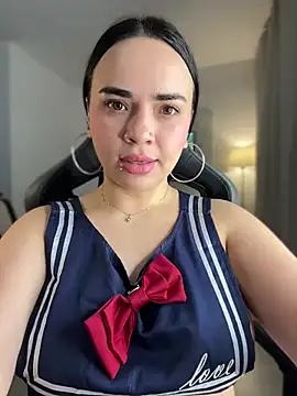 Snapshot of GeorginaJones chatting on 03/02/25, 12:09 GeorginaJones online show from 03/02/25, 12:09