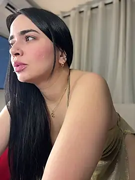 Snapshot of GeorginaJones chatting on 03/16/25, 04:52 GeorginaJones online show from 03/16/25, 04:52