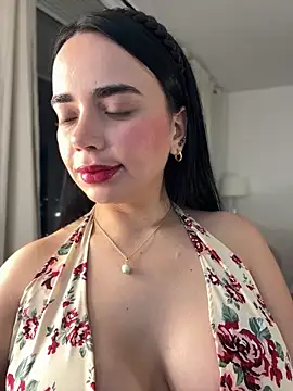 Snapshot of GeorginaJones chatting on 10/10/25, 11:15 GeorginaJones online show from 10/10/25, 11:15