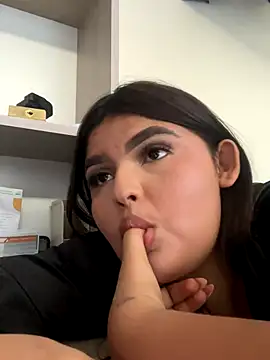 Snapshot of Lia_sexx chatting on 11/15/25, 08:05 Lia sexx online show from 11/15/25, 08:05