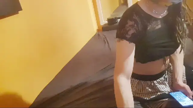 Snapshot of Lillisissi chatting on 12/05/25, 04:54 Lillisissi online show from 12/05/25, 04:54