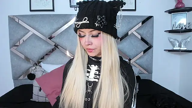 Keidy rose online show from 12/24/24, 07:11