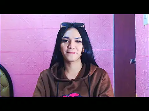 WONDERWOMAN2023 online show from 10/06/25, 08:39