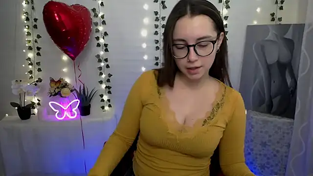 SweetPrincess  online show from 02/12/25, 06:40