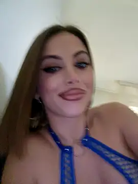 Snapshot of TamaraSavage chatting on 12/27/24, 08:56 TamaraSavage online show from 12/27/24, 08:56