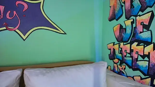 Snapshot of TamaraSavage chatting on 10/01/25, 08:31 TamaraSavage online show from 10/01/25, 08:31