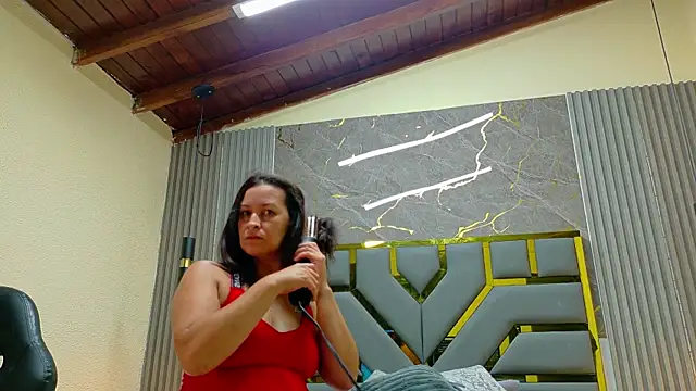 Britney taylor  online show from 07/23/26, 08:40