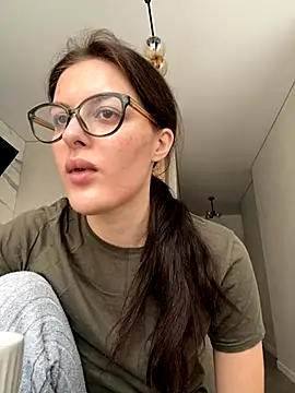 little belucci online show from 10/07/25, 12:57