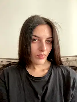 little belucci online show from 11/14/25, 01:32