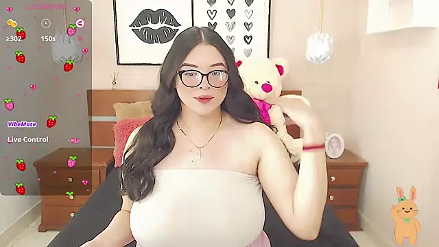 Snapshot of miss_linda_ chatting on 01/09/25, 01:35 miss linda  online show from 01/09/25, 01:35