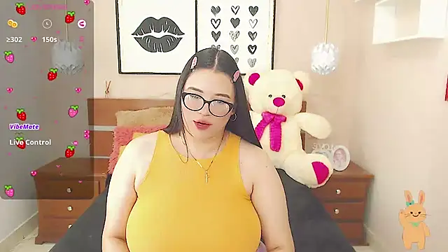 Snapshot of miss_linda_ chatting on 01/21/25, 07:50 miss linda  online show from 01/21/25, 07:50