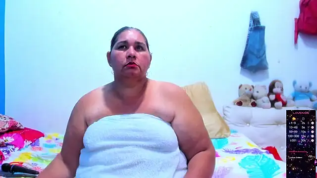 Snapshot of BBW_Michelle chatting on 12/03/24, 02:14 BBW Michelle online show from 12/03/24, 02:14