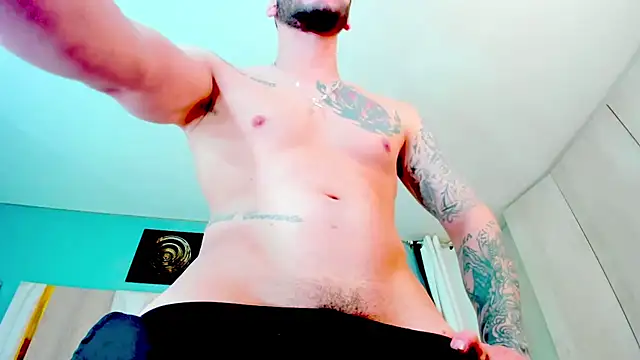 hottstuffx69 online show from 11/09/25, 02:54