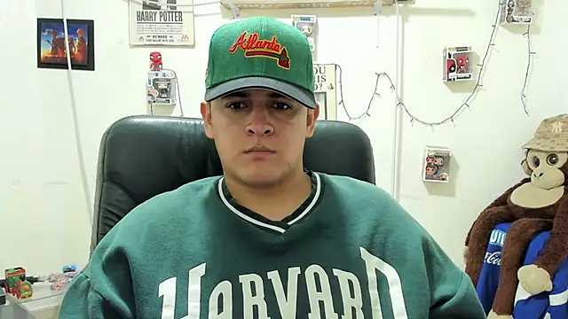 Snapshot of ney_22 chatting on 11/11/25, 03:23 ney 22 online show from 11/11/25, 03:23