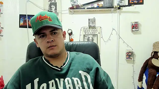 Snapshot of ney_22 chatting on 12/01/25, 11:59 ney 22 online show from 12/01/25, 11:59