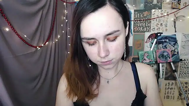 VeryVeryVeryShy  online show from 12/28/24, 09:42