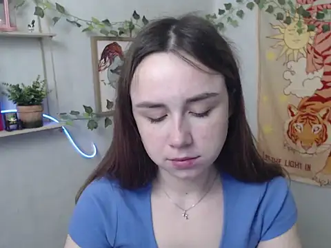 VeryVeryVeryShy  online show from 04/28/26, 05:34