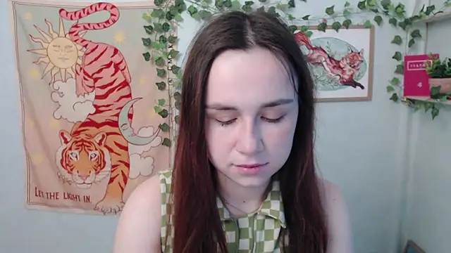 VeryVeryVeryShy  online show from 06/02/26, 05:42