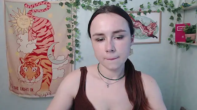 Snapshot of VeryVeryVeryShy_ chatting on 07/25/26, 05:38 VeryVeryVeryShy online show from 07/25/26, 05:38