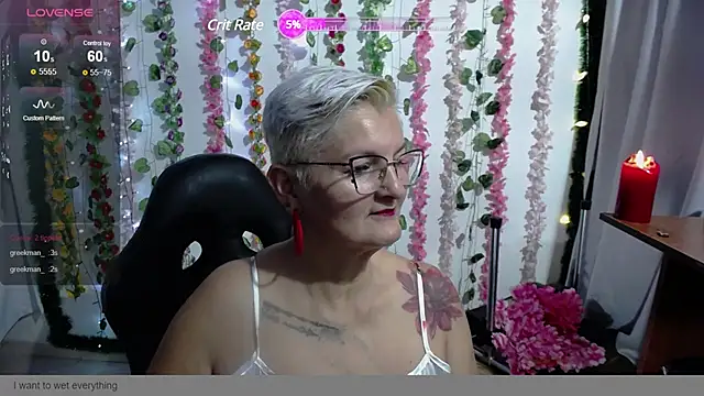 bety-cum2 online show from 12/10/24, 09:33
