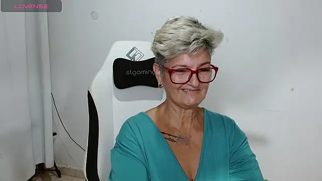 bety-cum2 online show from 06/09/26, 12:28