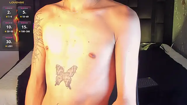 Snapshot of AndyWiilliams chatting on 11/12/25, 09:25 AndyWiilliams online show from 11/12/25, 09:25