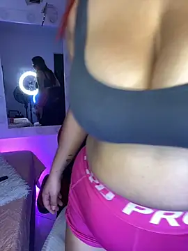 Snapshot of Kaarol69 chatting on 10/30/25, 11:22 Kaarol69 online show from 10/30/25, 11:22