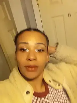 Snapshot of goddessnathalie1 chatting on 12/16/25, 11:32 goddessnathalie1 online show from 12/16/25, 11:32