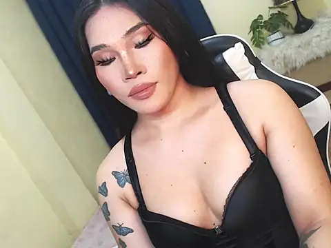 Snapshot of Ur_Fantastic_Lina chatting on 11/03/25, 08:32 Ur Fantastic Lina online show from 11/03/25, 08:32