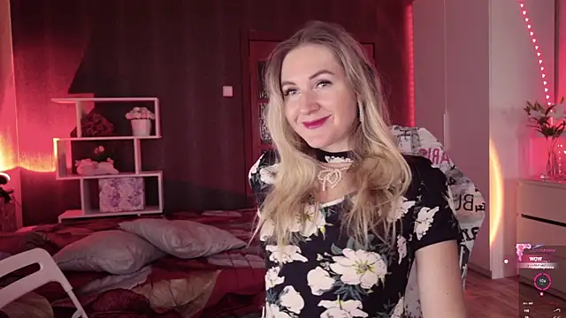 Snapshot of Hello_Lisha chatting on 09/25/25, 08:18 Hello Lisha online show from 09/25/25, 08:18