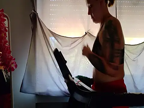 wetgerman 2 online show from 07/29/26, 10:24