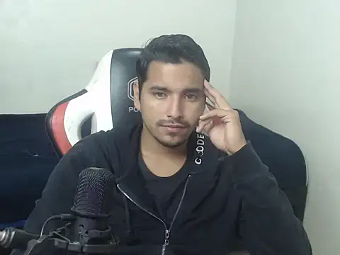 kylian 07 online show from 06/17/26, 02:25