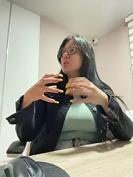 SWEETLILY18 online show from 12/09/24, 11:04