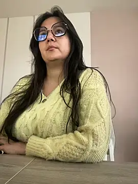 SWEETLILY18 online show from 12/17/24, 11:17