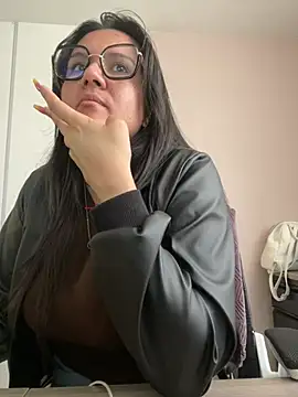 SWEETLILY18 online show from 12/26/24, 02:27
