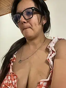 SWEETLILY18 online show from 06/11/26, 12:08