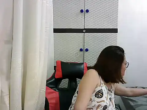 Snapshot of crizzybel chatting on 03/16/25, 02:22 crizzybel online show from 03/16/25, 02:22